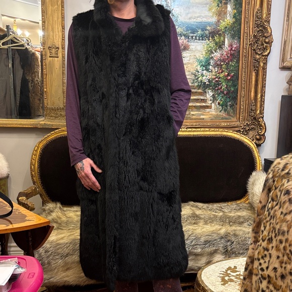 Black Faux Fur Long Vest - Picture 2 of 5